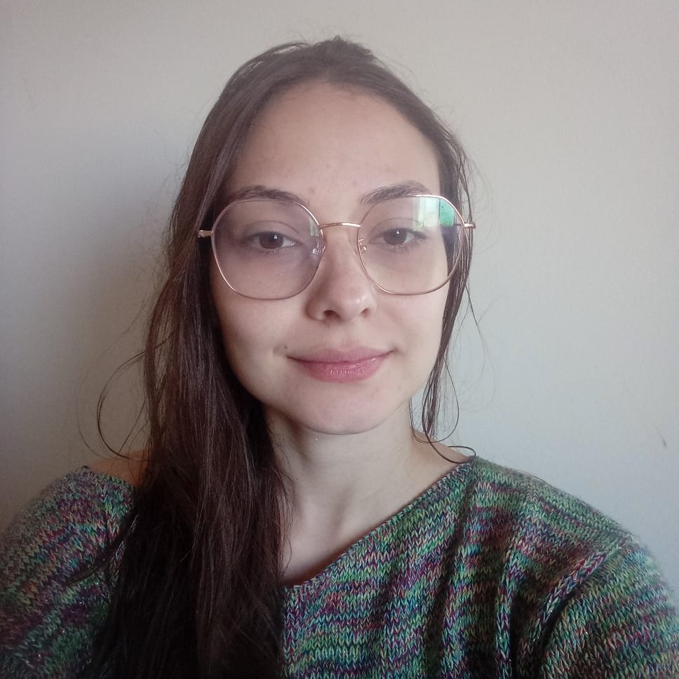 Daniela Marras Dias de Souza 